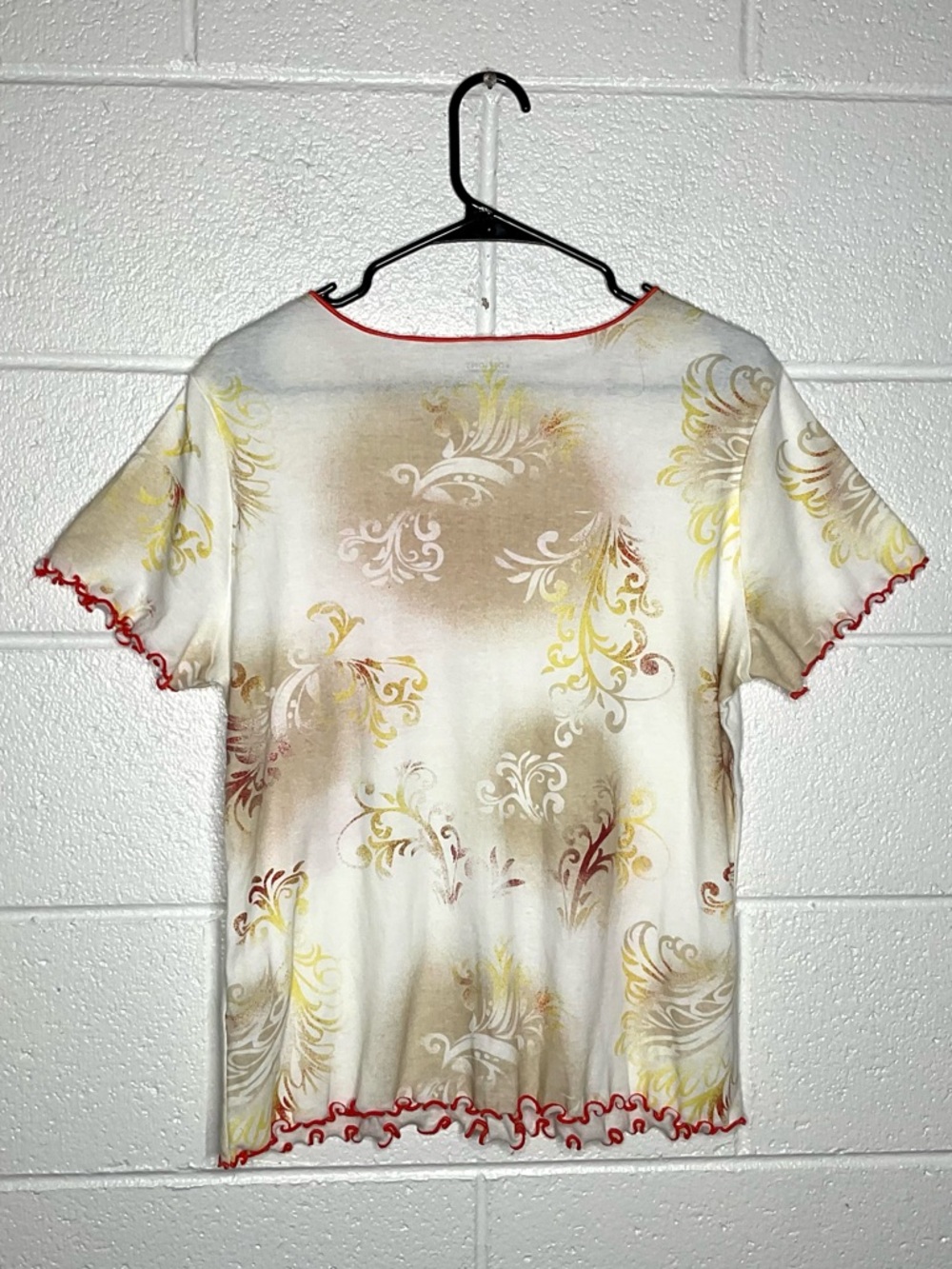 < Vintage Basic Editions Floral Lettuce Hem Top > - Picture 4 of 4